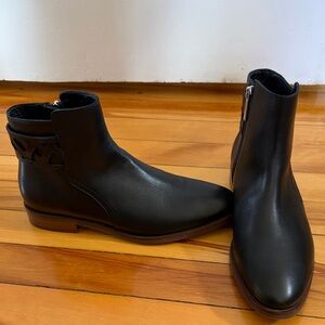 Aquatalia Raleigh Calf Leather Boots size 6.5 with braided detail on back